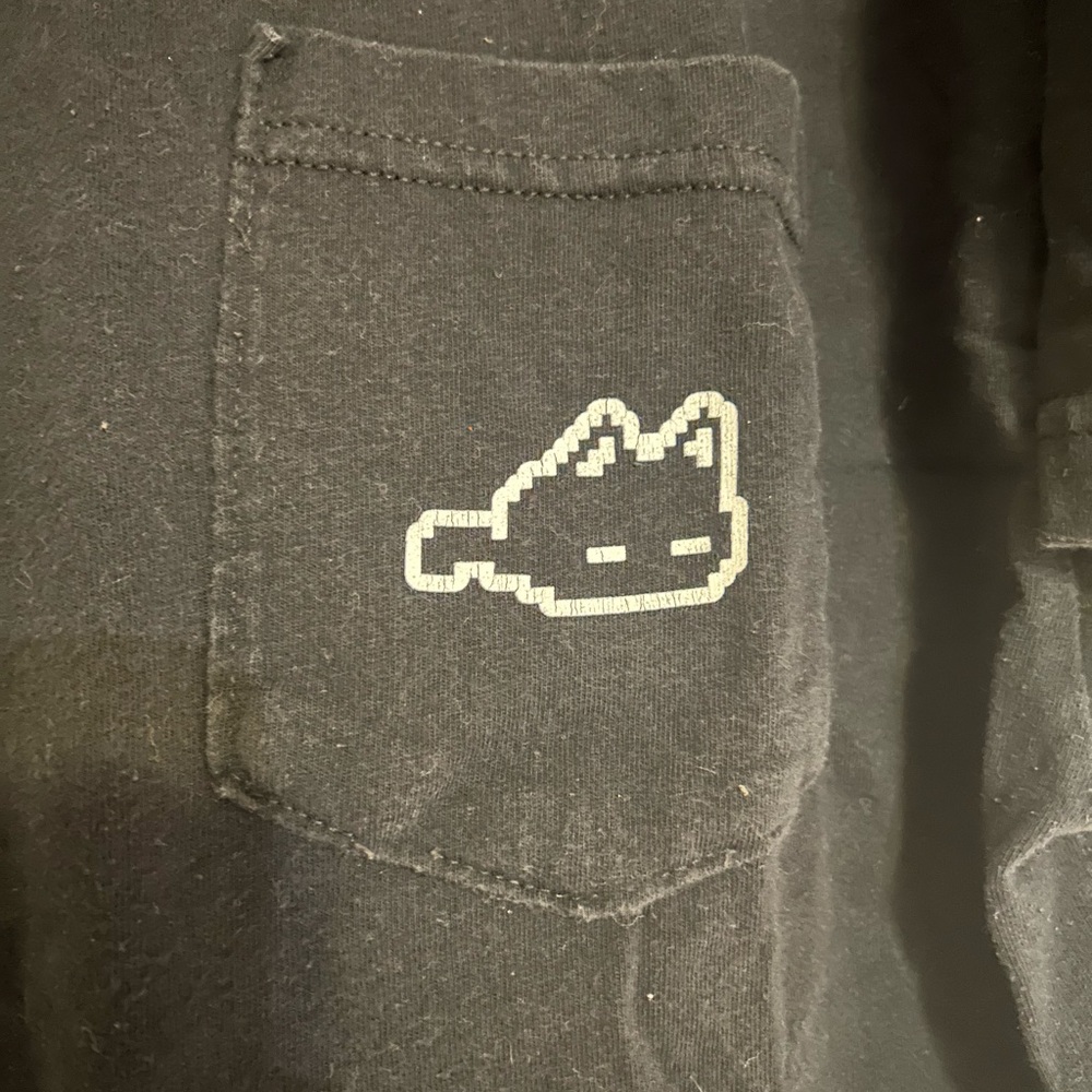 Omori Cat Shirt - Picture 3 of 4